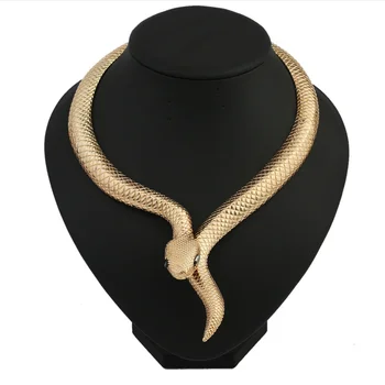 Divat ékszer eltúlzott személyiség arany kígyó tavaszi nagy gallér femme fatale szépség kanyargós kígyó alakú személyiség neckla